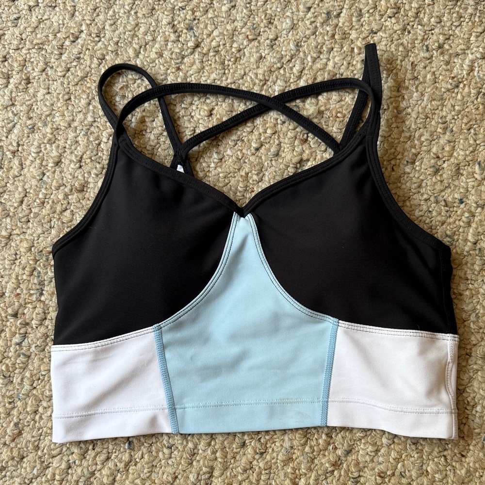 SAGE COLLECTIVE Strappy Colorblock Sports Bra - Black, Light Blue & White Small